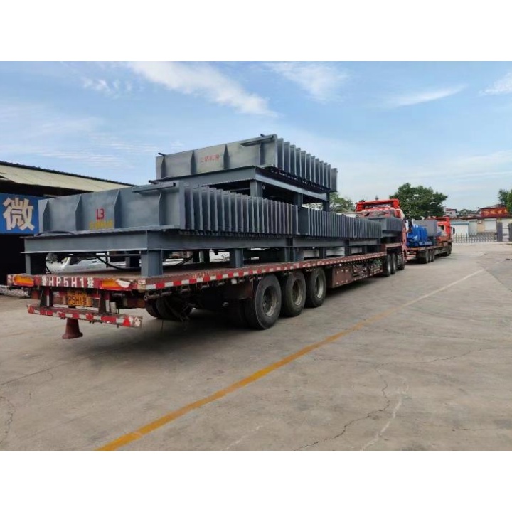 Entrega de la línea de producción de paneles de pared de cemento espumado livianos y sólidos LIBO-HM20 al cliente de Yunnan